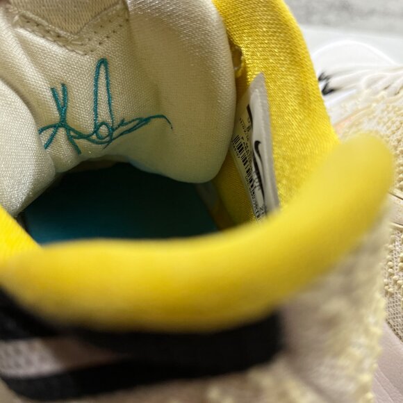 Nike Kyrie 3 N7 Basketball Shoes - Men's Size 8 - Picture 10 of 11